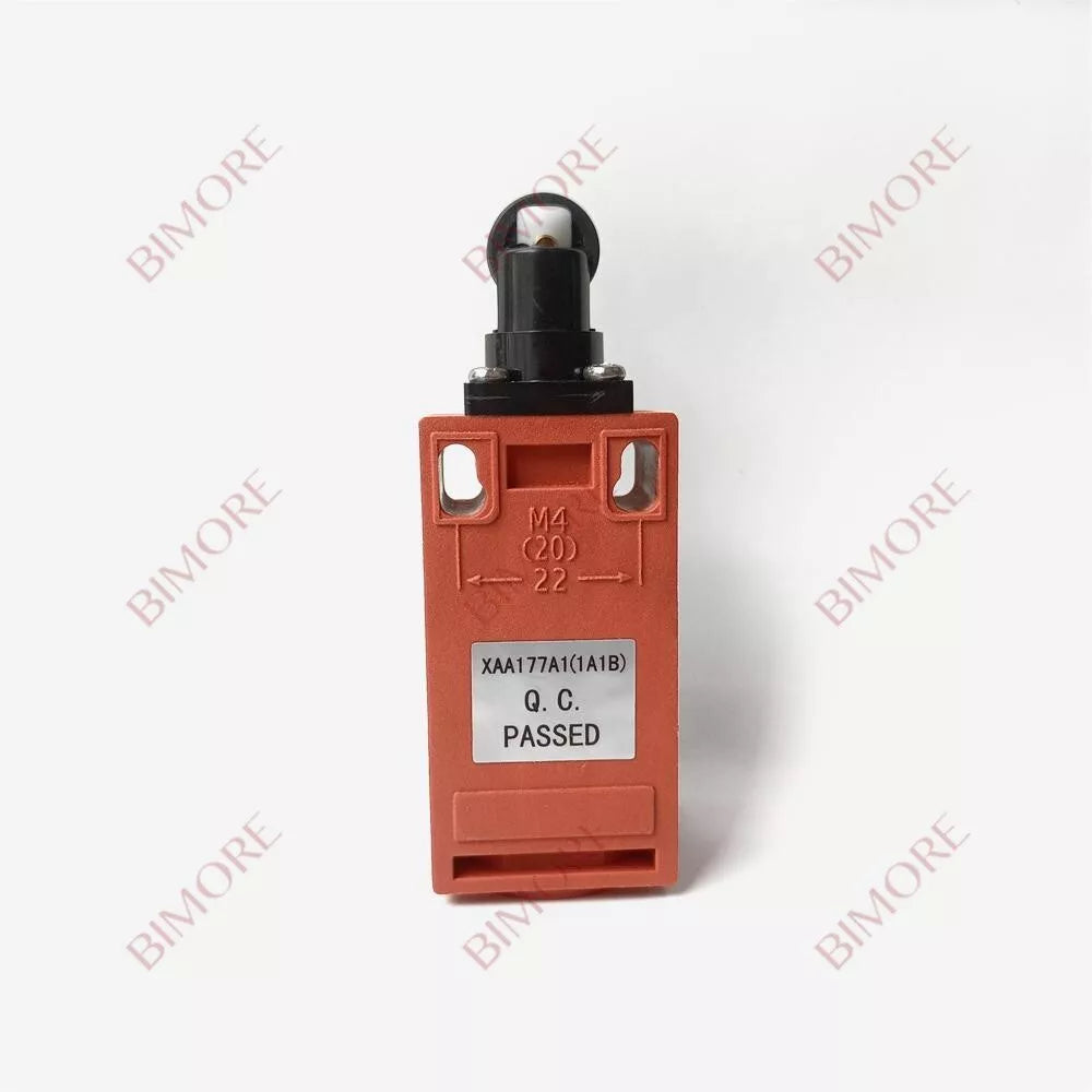 10 piezas/lote LX2-413 XAA177A1 (1A1B) Interruptor de límite de piezas de escalera mecánica