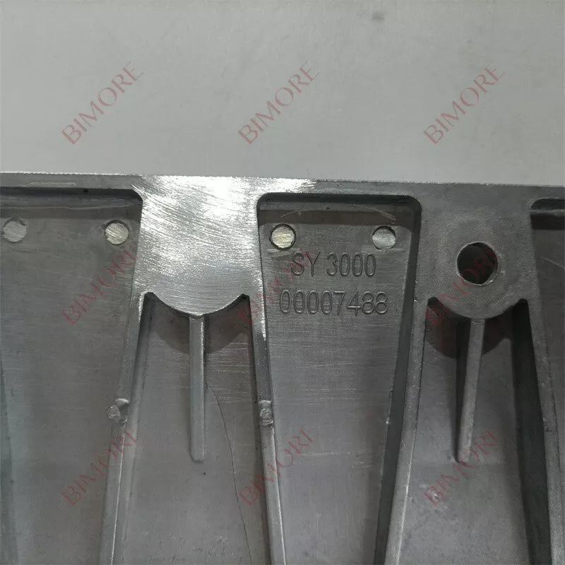 Lote de 20 unidades de peine para escalera mecánica SY300000007488, longitud 208 mm, ancho 185 mm, espacio de esperanza 112 mm, 22 dientes.