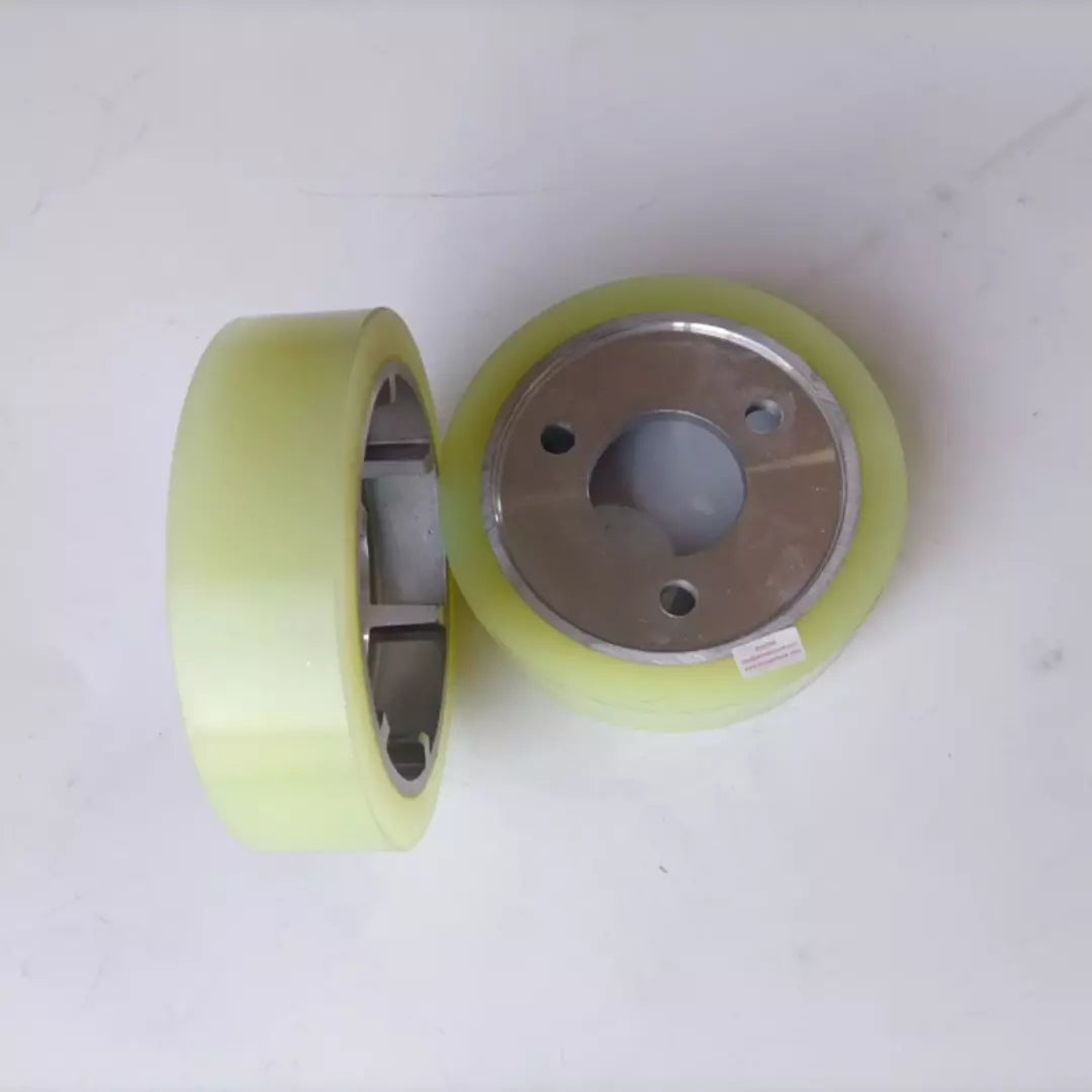 5 piezas/lote 132*35*45 YS011C272G01 Rodillo impulsor de escalera mecánica D132/45 mm H35 mm