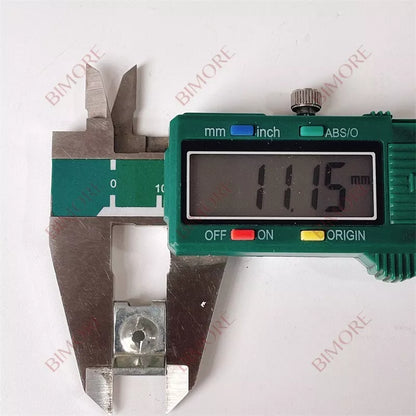 100 juegos/lote 9300 abrazaderas de demarcación para escaleras mecánicas, sujetadores de clip, conjuntos de tornillos 858986