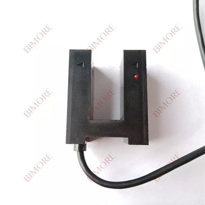 5 piezas/lote SSGD-1 DAA629A1 Sensor de nivelación de ascensor Interruptor de fotosensor