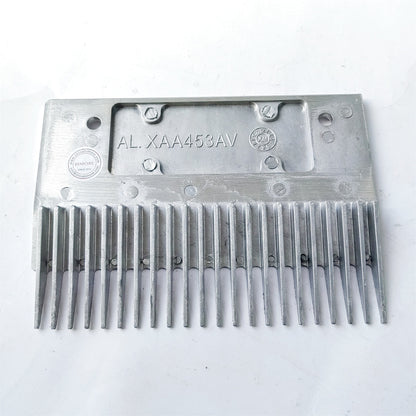 10PCS XAA453AV Right Escalator Comb Aluminium  L202mm W145mm Hole Space 145mm 22 Teeth Escalator Metal Comb