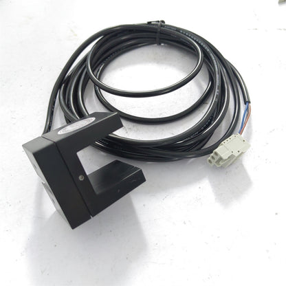 4PCS GLS 126 NT2 NO GLS126NT2NO Lift Sensor Photoelectric Switch 109579 Elevator Sensor Lift Spare Parts
