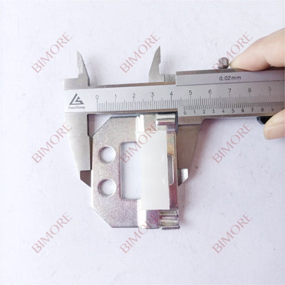 Lote de 20 guías deslizantes para puertas de ascensor BIMORE (largo 60 mm, alto 48 mm) para accesorios 3300