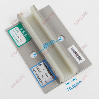 Lote de 4 zapatas guía para contrapeso de elevador DX4D (largo x ancho x alto): 140 mm, 92 mm y 33 mm de alto para 9,5/10,5/16,5/17 mm.