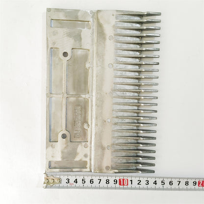 20pcs GAA453BM-Middle Escalator Comb 24 Teeth Escalator Metal Comb Escalator Parts