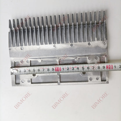 10PCS Escalator Comb GAA453BM6 XAA453BM6  Escalator Metal Comb