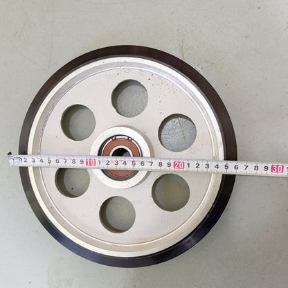 2PCS 260*32*6304 Roller 260*32mm Bearing 6304 NSK Lift High Speed Guide Roller Eccentric Elevator Spare Parts