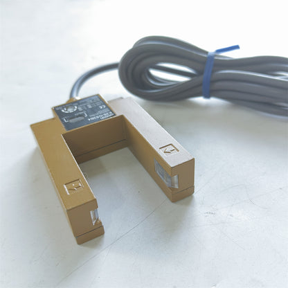 1PCS Elevator Parts E3S-GS3B4 Elevator Level Sensor Photoelectaic Switch