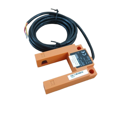 2PCS/LOT Elevator Leveling Sensor SGD31-GG-TZ2B2P Lift Parts