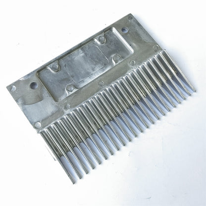 10PCS 200*145*145 Middle Escalator Comb Aluminium L200mm W145mm Hole Space 145mm 22 Teeth Escalator Metal Comb Use for BLT